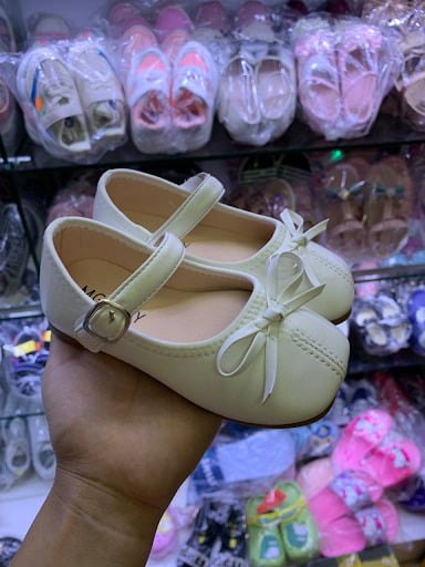 Nhím Shop - giày trẻ em xuất khẩu hà nội